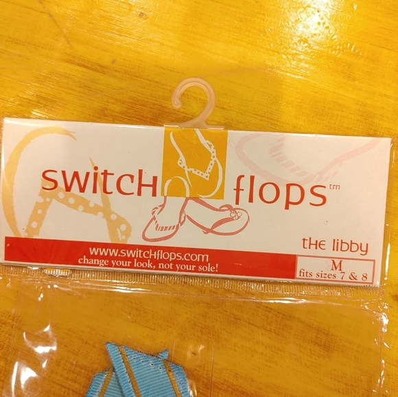 Switchflops Libby Velcro Straps Medium - Picture 2 of 4